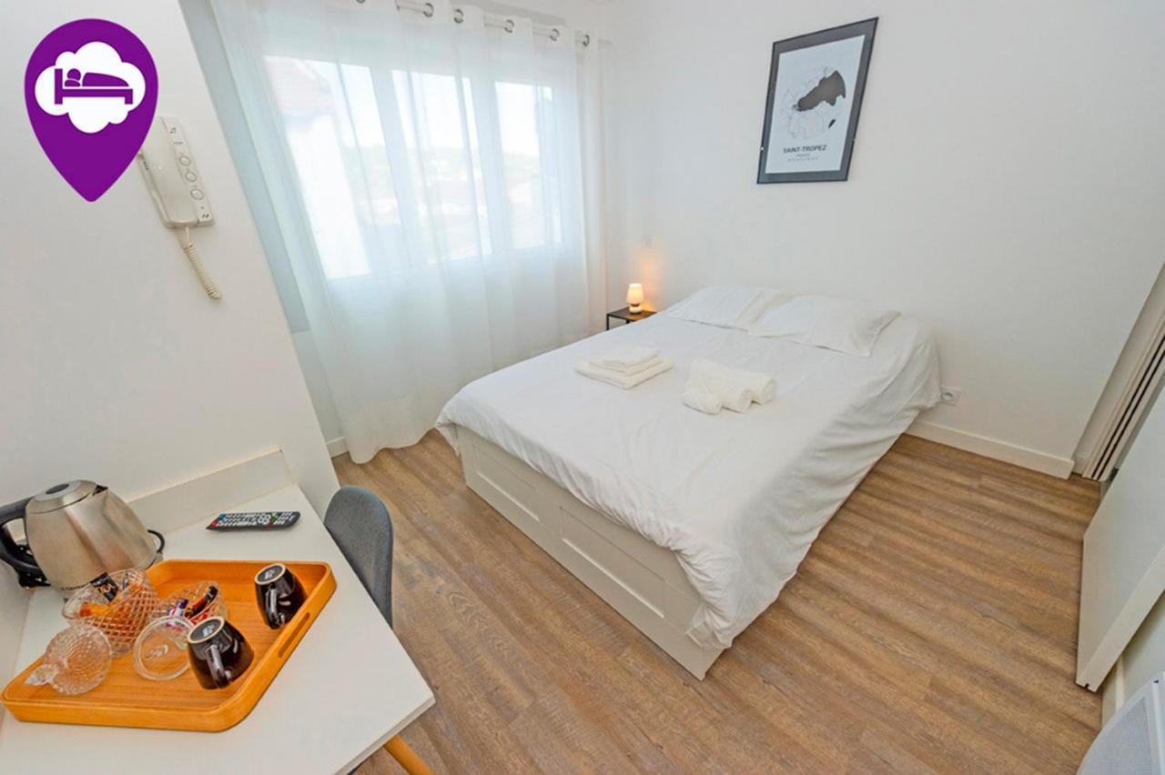 Loc'Nuit - Chambres Tout Confort - Hyper Centre Agen Esterno foto